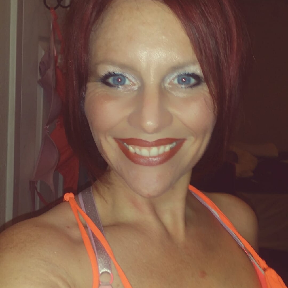 Meet your Posher, Leigh